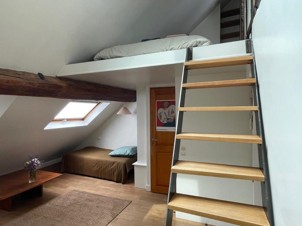 Le Marais Vue Et Metro Ligne 1, 11 Et Rer A, B Appartement