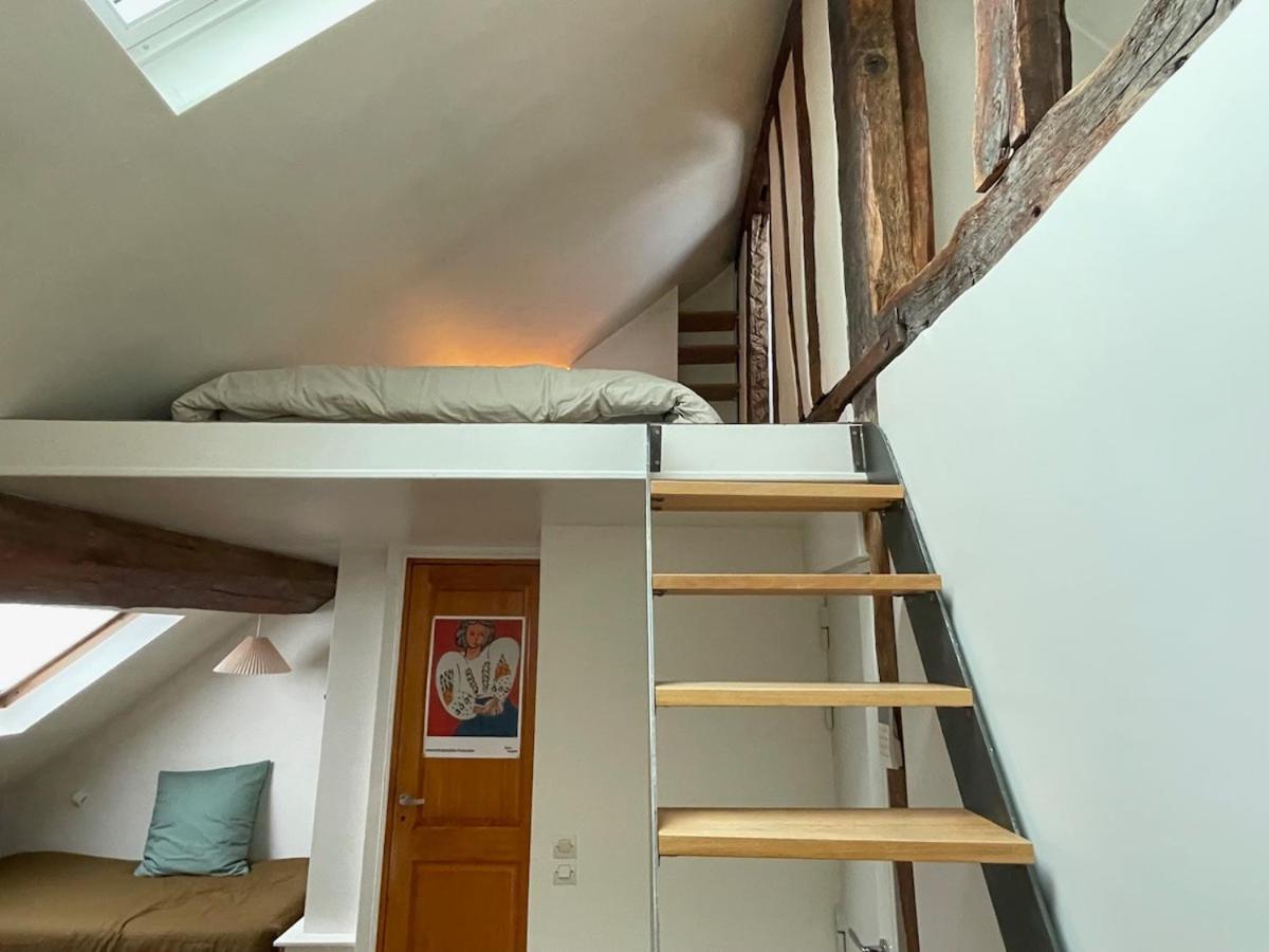 Appartement Le Marais Vue Et Metro Ligne 1, 11 Et Rer A, B Parijs