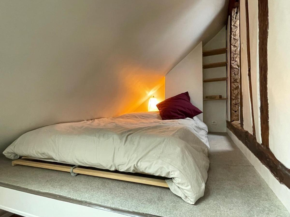 Le Marais Vue Et Metro Ligne 1, 11 Et Rer A, B Appartement Paris